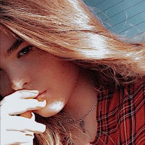 Meet your Posher, Edith